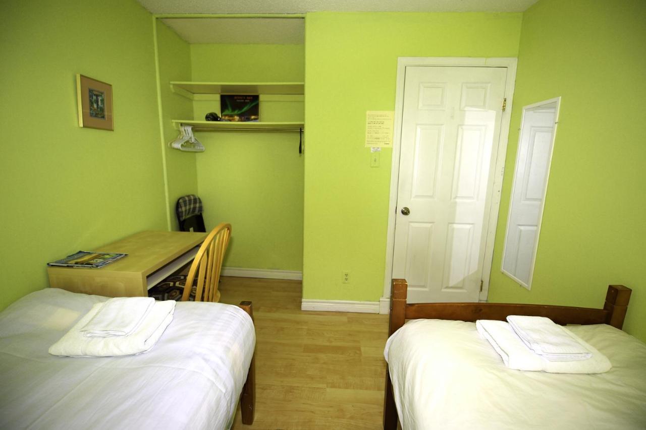 Jenny Guest House Yellowknife Exterior foto